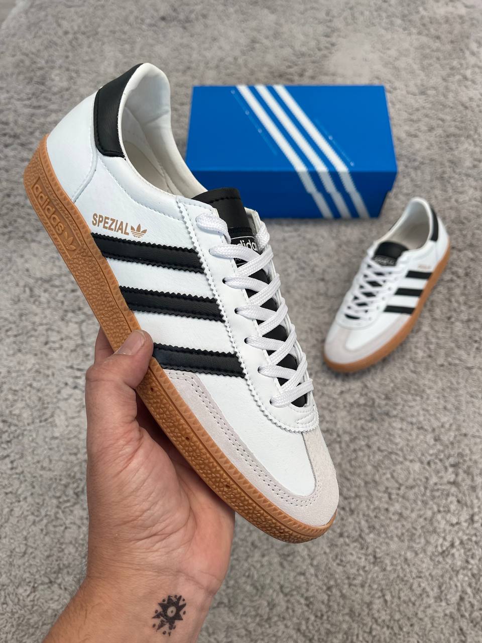 ADIDAS SPEZIAL Blancas