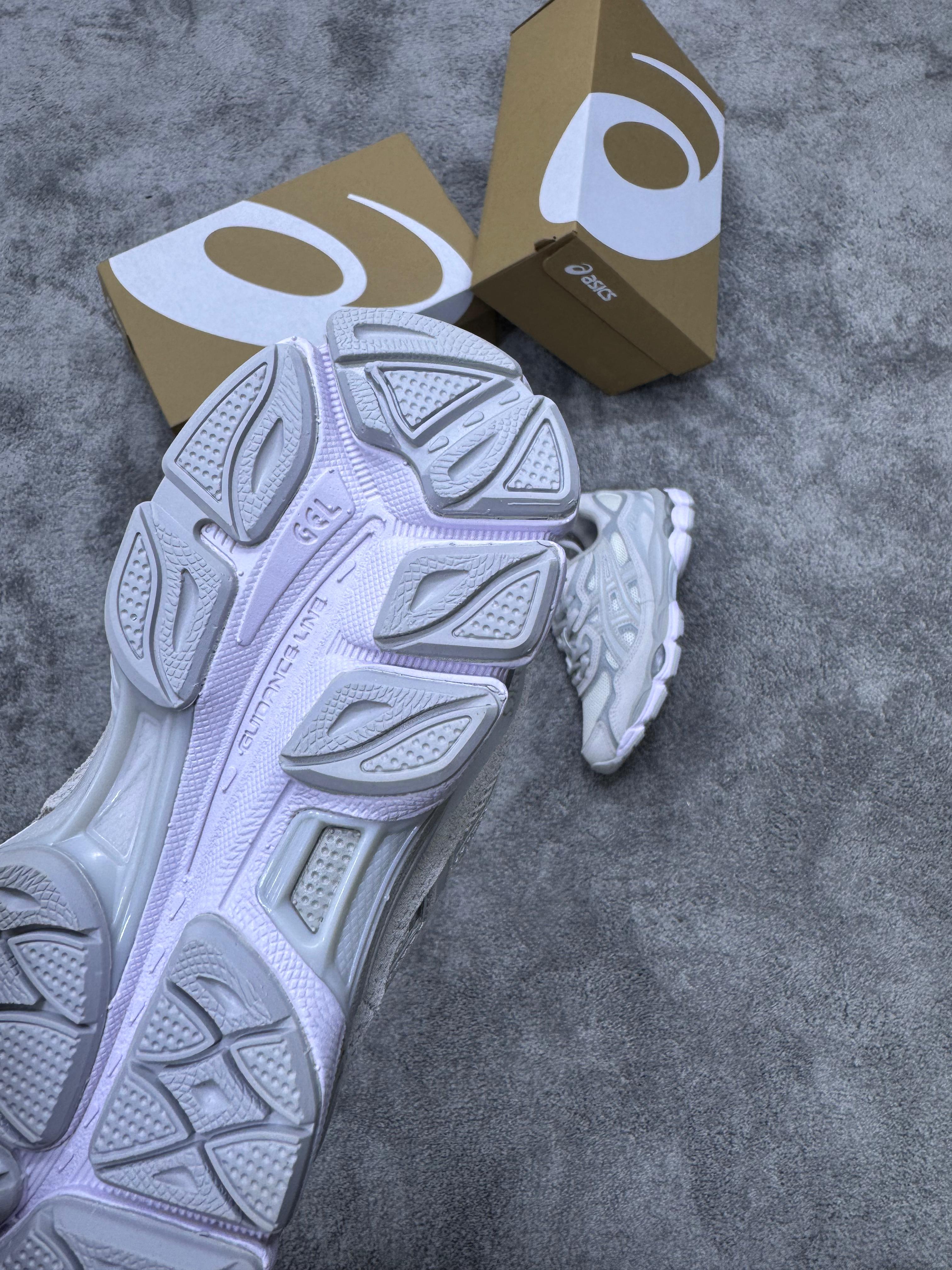 Asics GEL-NYC blancas