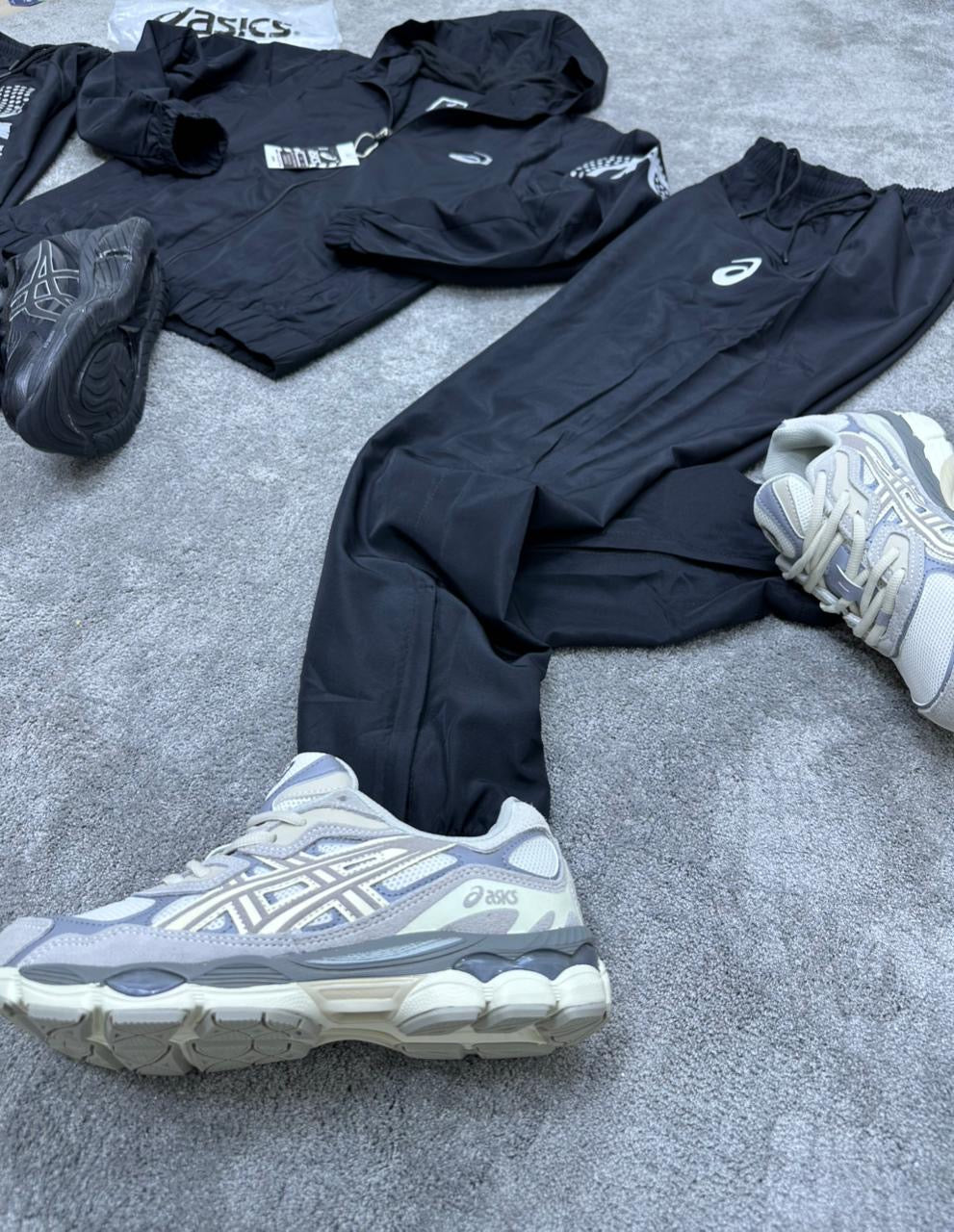 Chandal Asics *reflectante* negro